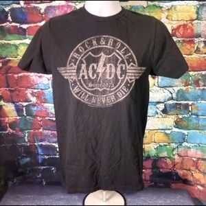 AC/DC Rock N Roll Will Never Die Distressed Graphic T-Shirt Adult Size M